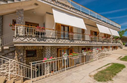 Apartment Anima Klimno Luaran gambar